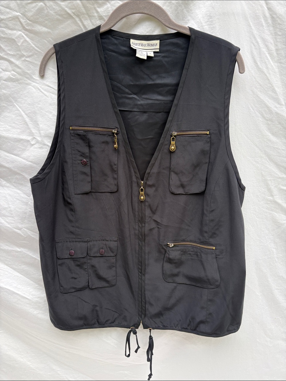 August Max Black Utility Vest with Multiple Zip Pockets